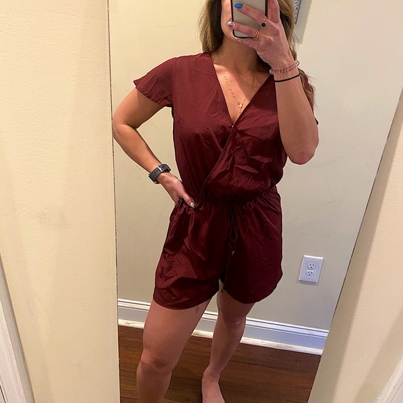 Atmosphere Short Sleeve V-Neck Romper Size 6 - Picture 2 of 13